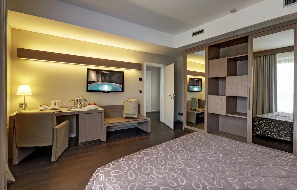 Hotel Federico II Iesi Luaran gambar