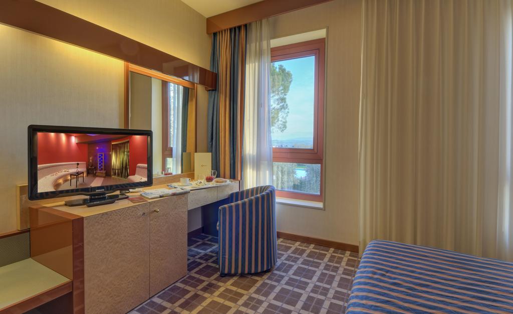 Hotel Federico II Iesi Luaran gambar